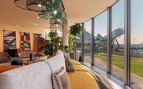 Hampton By Hilton Lyon Airport